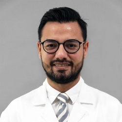 Dr.Chistian Espinal Chirinos Dr.Chistian Espinal Chirinos